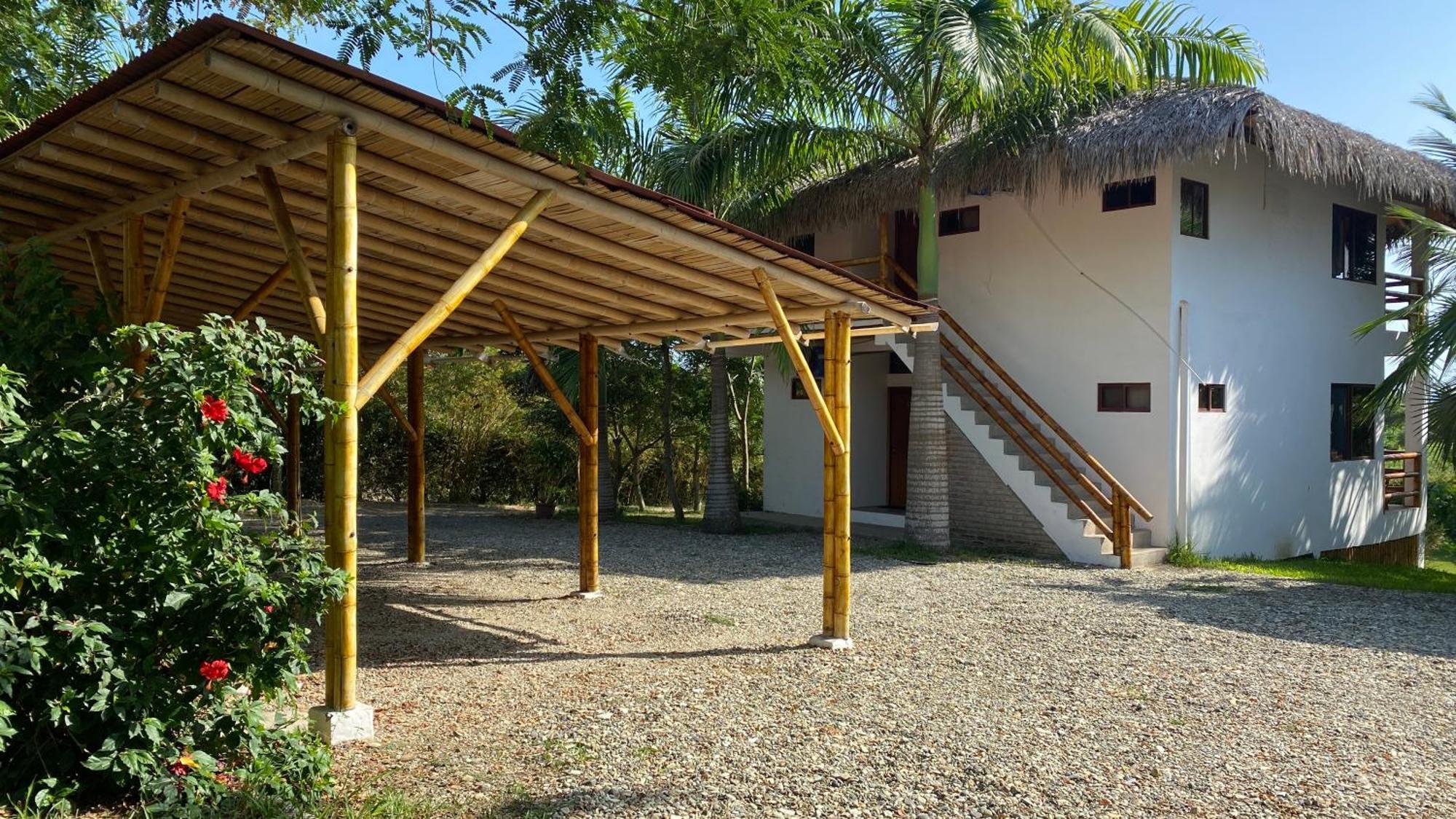 Hosteria Guachapeli Las Tunas Exterior foto